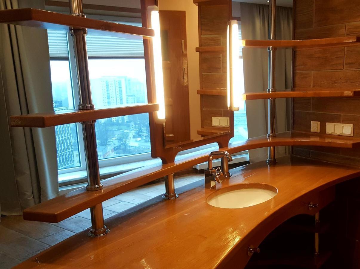 Apartment 2 *